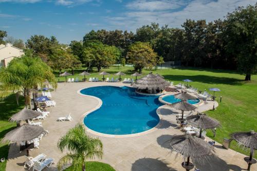 Foto - Howard Johnson Pilar Resort Spa & Convention Center