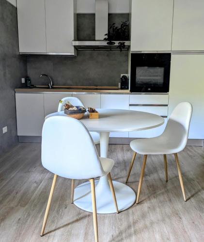 el'Gio Feel at Home el'Gio Feel at Home