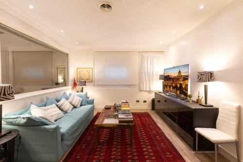 Suite dei Cavalieri, Rome