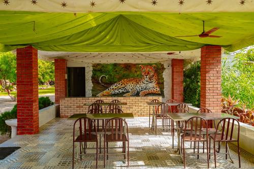 ห้องอาหาร, Amber ReSort in ซาซานกีร์