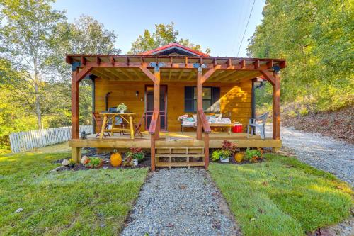 . Less Than 1 Mi to South Fork Spring River Ozark Getaway!