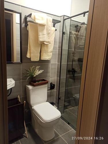 Shower, Bela Getaway Homes Deluxe Studio Apartment in Athi River