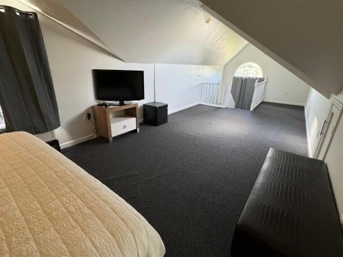 Winnisquam Lake Inn Winnisquam Lake Inn