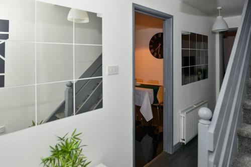 Perfect for contractors, TVs in every bedroom in Kernan