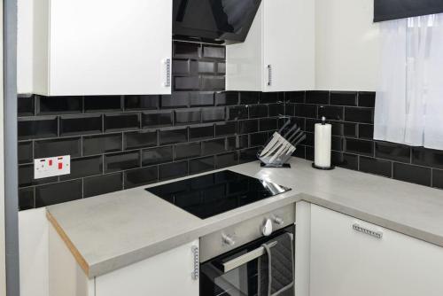 Perfect for contractors, TVs in every bedroom in Kernan