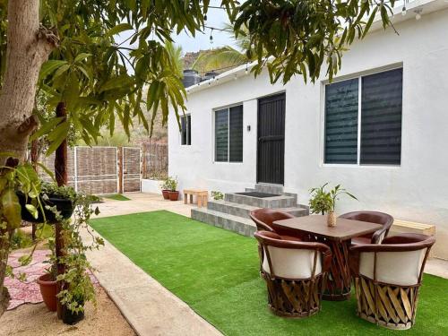 Cozy Home just 10 minutes from the Pacific! in Todos Santos, Mexico