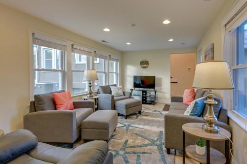 Riverfront Getaway 4 Mi to Downtown Bay City! in Bay City, USA