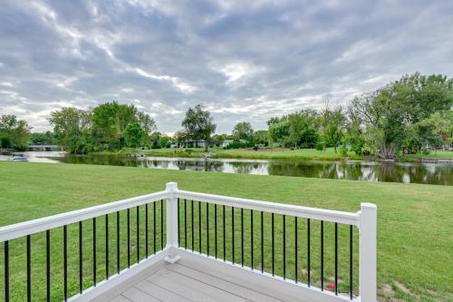 Riverfront Getaway 4 Mi to Downtown Bay City! in Bay City, USA