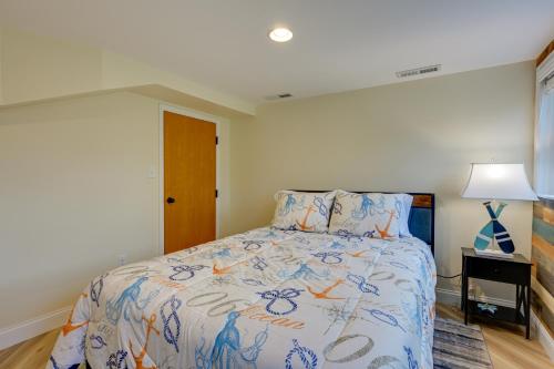 Riverfront Getaway 4 Mi to Downtown Bay City! in Bay City, USA