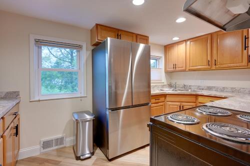 Waterfront Retreat 2 Mi to Bay City State Park! in Bay City, USA