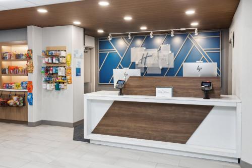 홀리데이 인 익스프레스 클리블랜드 공항 - 브룩파크 바이 IHG - 숙소 외관