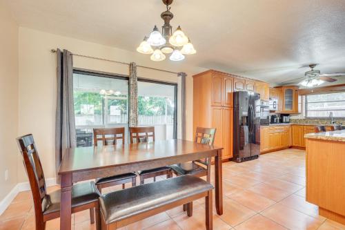 Pet-Friendly Home with Yard about 3 Mi to Zoo Miami! in Cutler Ridge, USA