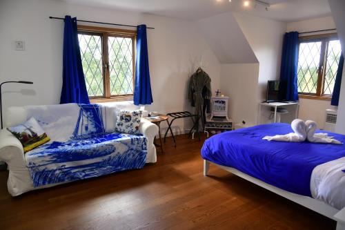1 double bed, 1 sofa bed