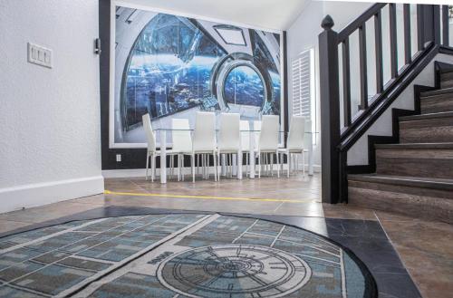 Comfy Expansive Home - Near the Strip - Heated Pool, Las Vegas (Foto 9)