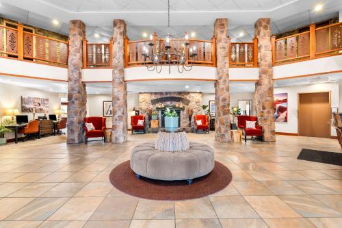 Best Western Rocky Mountain Lodge - image 6