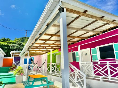 . Camp Inn Colors Providencia