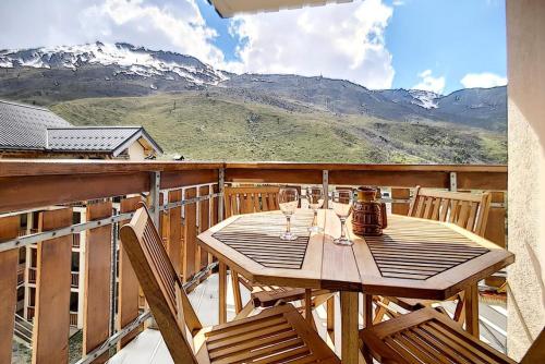 Residence Ski Soleil - Appartement lumineux · Depart ski aux pieds · Terrasse MAE-1054 in Les Bruyeres