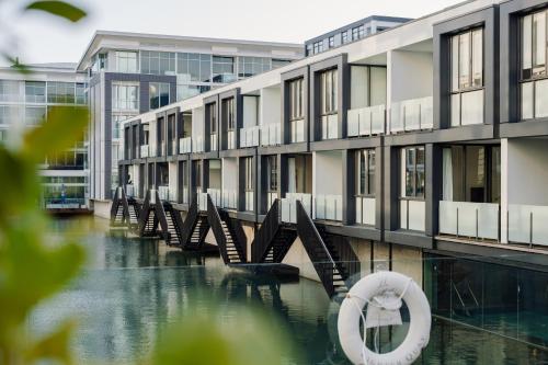 Elegant Marina Apartment - Pool & Parking - Viaduct, Auckland (photo 7)