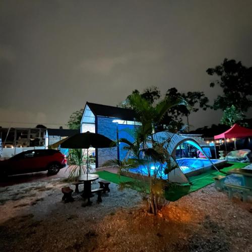 The Lil Luxe Tiny Homes Bangi - 2 Villa with 2 Private Pools