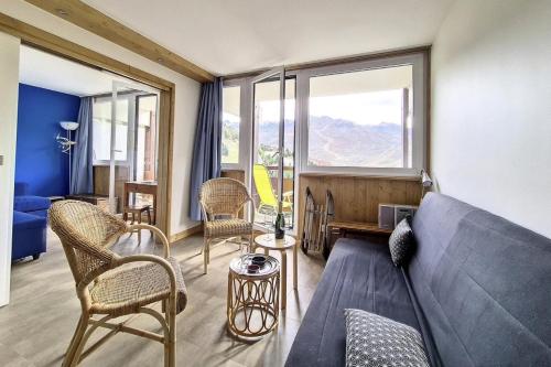 Residence Alpages - Appartement entierement renove · Acces direct aux pistes · Balcon sud MAE-3594 near Red Dragon