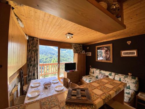 Residence Le Genevrier - Studio pour 4 personnes en plein centre de Meribel dans une residence calme in Lezeretta