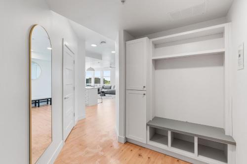 Amazing Deluxe 2BR Pool Gym Htub Amazing Deluxe 2BR Pool Gym Htub