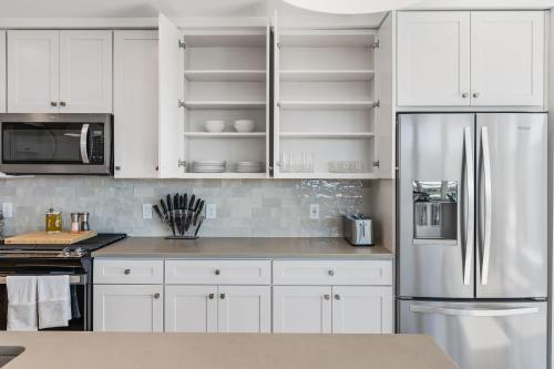 Amazing Deluxe 2BR Pool Gym Htub Amazing Deluxe 2BR Pool Gym Htub