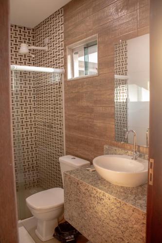 Bathroom, Bara's Hotel in Barroso