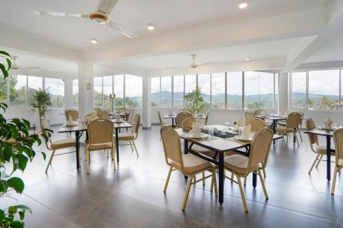 Regent Heights 4