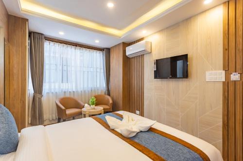 Deluxe Room image 10