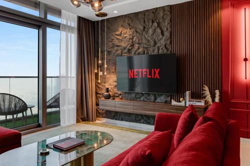 5 Star Apartment with Burj View Infinity Pool and Gym Spa, Dubai (photo 2)