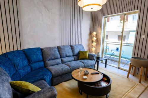 Luxury 2 bed Urban Oasis in the Heart of Athens, Ateny