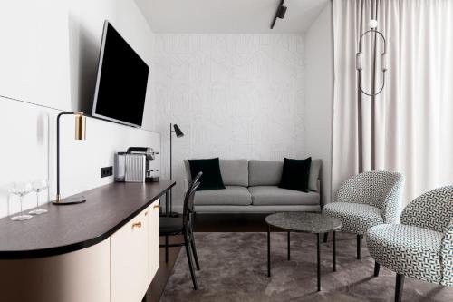 Junior Suite image 6