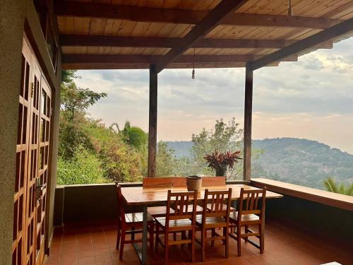 Restorāns, Jua Zuri in Lushoto
