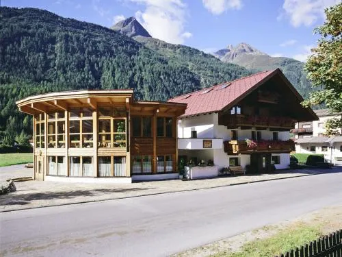 Apartment in Huben near Ski Slopes in Längenfeld, Österreich