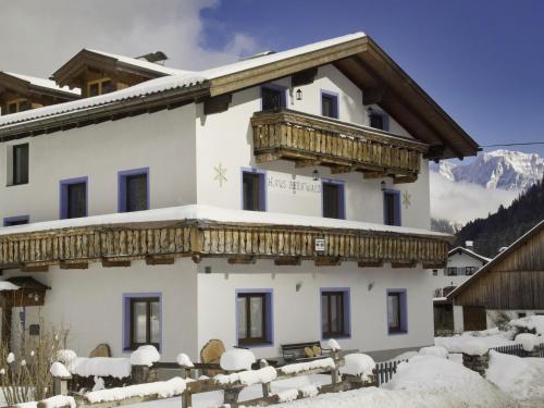 Apartment in Bichlbach near Ski Slopes, Bichlbach (foto 2)