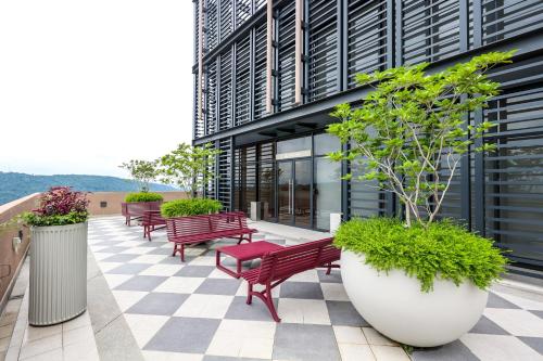 모사즈 스위트 바이 마이키 글로벌 (Mossaz Suites by Mykey Global) in 원 우타마 / 다만사라