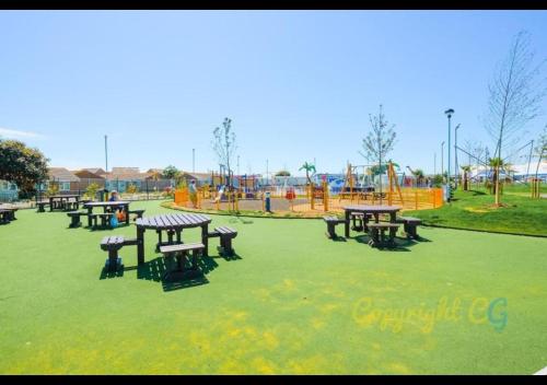 K90 - Chalet - Parkdean Resorts, Camber Sands, Camber (фото 8)