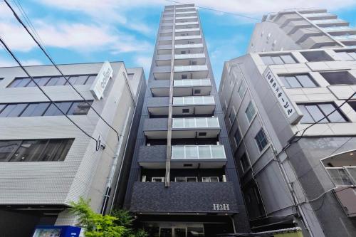 H2H Shinsaibashi Biru