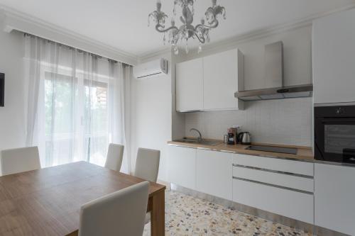 Rebecca Apartment