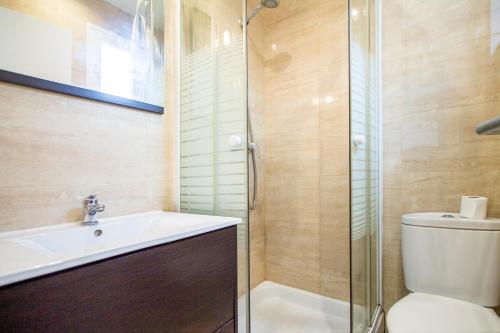 Two-Bedroom Apartment image 6
