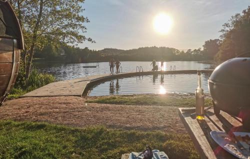 Vista exterior, 3 Bedroom Pet Friendly Home In Bryrup in Bryrup