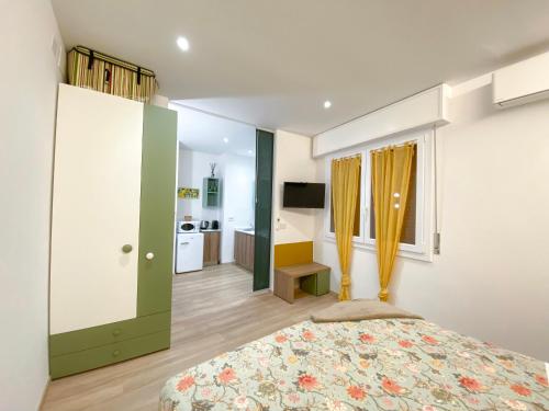  Il Giardino dei Portici - Piano Terra in Centro Storico - Central Ground Floor Stay - Free Public Parking - Air Conditioning - WiFi in Medicina