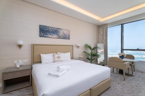 Nasma Luxury Stays - Sea-View Studio in Palm Tower with Full Amenities, Dubai (photo 7)
