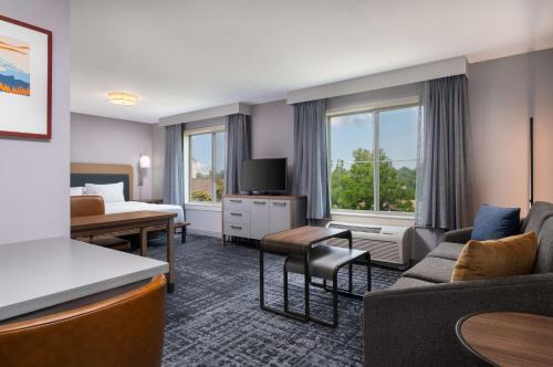 Homewood Suites Medford - image 11