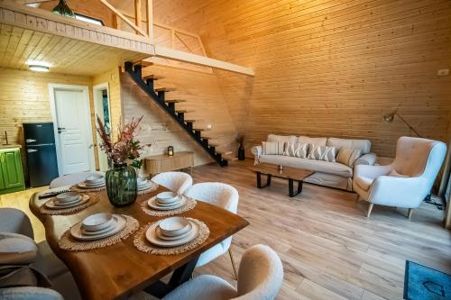 La Căsuțe La Căsuțe