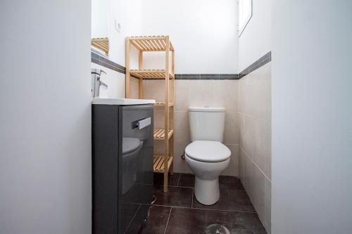 Two-Bedroom Apartment image 4