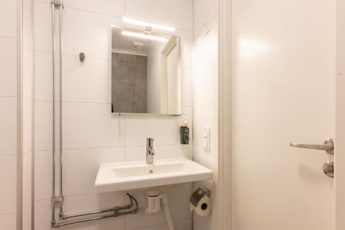First Hotel Statt - image 2