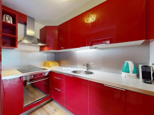 Flat with panoramic view, Bèla Yoûva #1 (Flat with panoramic view, Bela Youva #1) in ร็องดอญ