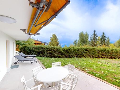 สวน, Flat with panoramic view, Bèla Yoûva #1 (Flat with panoramic view, Bela Youva #1) in ร็องดอญ